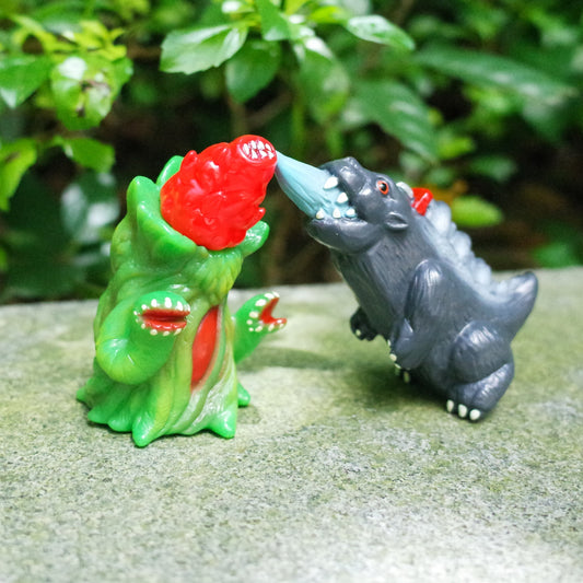 Lighter Kaiju VS Budllante Playset